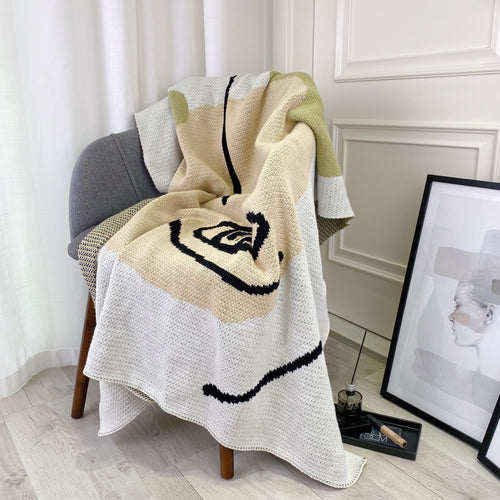 Iris - Knitted Blanket